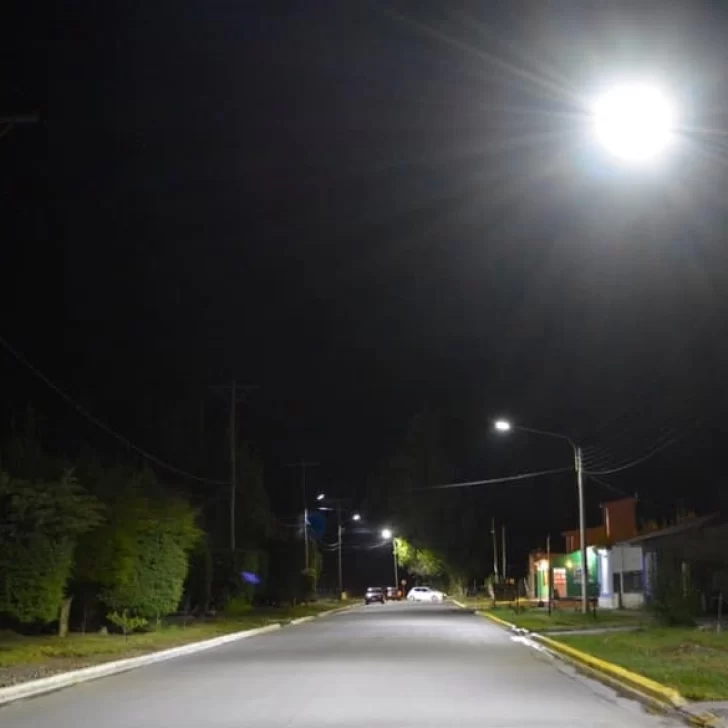 Los Antiguos cuenta con nueva luminaria Los Antiguos cuenta con nueva luminaria