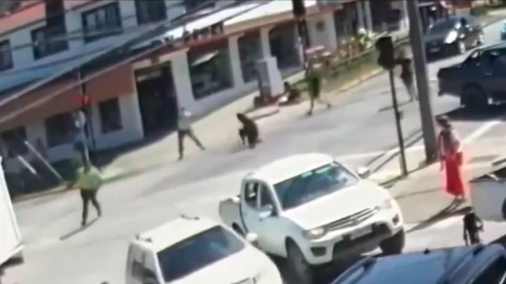 Un nuevo video complica la versión de Carabineros sobre el crimen del malabarista en Chile