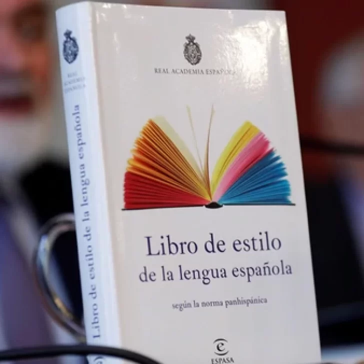 La RAE incorporó palabras como “Guasap”, “yutubero” y “tqm”