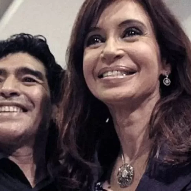 Cristina Kirchner inaugura un polideportivo bautizado “Diego Armando Maradona” en Avellaneda Cristina Kirchner inaugura un polideportivo bautizado “Diego Armando Maradona” en Avellaneda