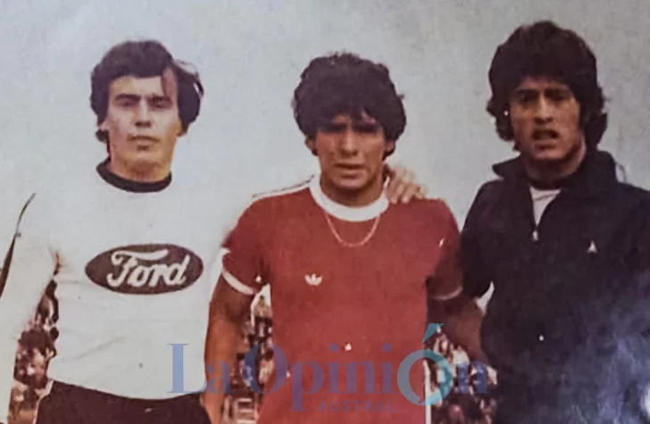 El recuerdo de Eduardo Añón, uno de los jugadores que se enfrentó a Diego Maradona cuando visitó Río Gallegos