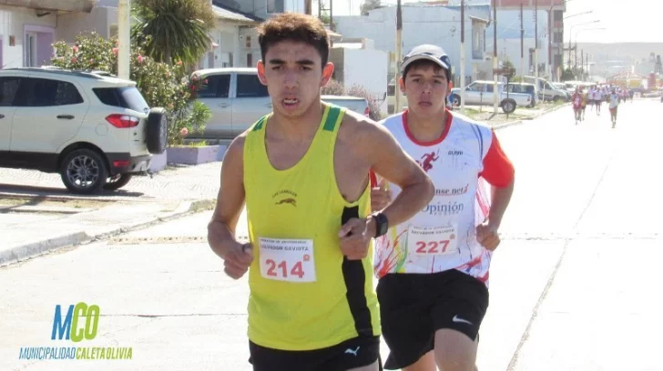 Maratón 10K: 300 atletas corrieron en Caleta Olivia