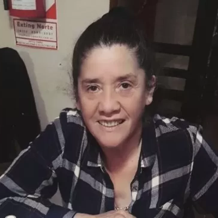 Exclusivo: el video que muestra a Marcela López comprando en un kiosco minutos antes de desaparecer Exclusivo: el video que muestra a Marcela López comprando en un kiosco minutos antes de desaparecer