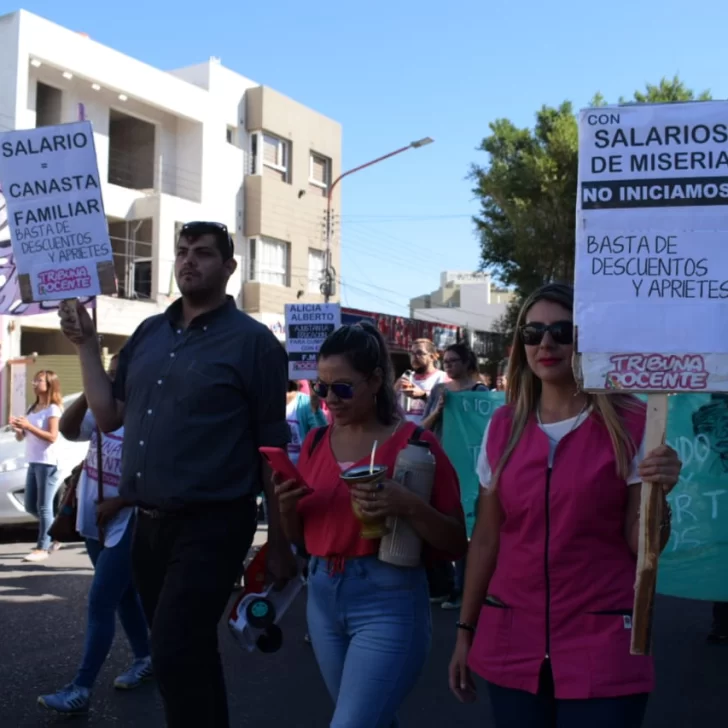 Inicio de ciclo lectivo con marcha ante el Gorosito y advertencia de más conflictos