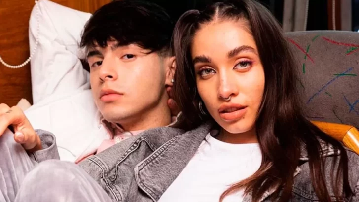 María Becerra dejó de seguir a su novio y lanzó polémicos tweets: “Gil, ¿cómo pudiste hacer esto?”