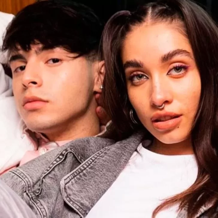 María Becerra dejó de seguir a su novio y lanzó polémicos tweets: “Gil, ¿cómo pudiste hacer esto?”