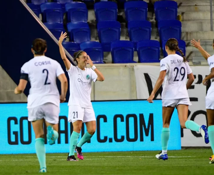 Video. Mirá el gol de la argentina Mariana Larroquette que cosechó elogios en el fútbol femenino de Estados Unidos