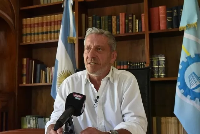 Chubut: el gobernador Mariano Arcioni firmó el proyecto de derogación de la Ley de zonificación minera