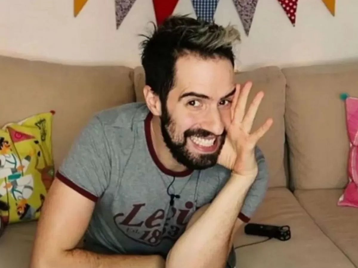 El polémico influencer Martín Cirio llegó a Río Gallegos y bromeó sobre Susana Reina, quien ordenó matar a su esposo