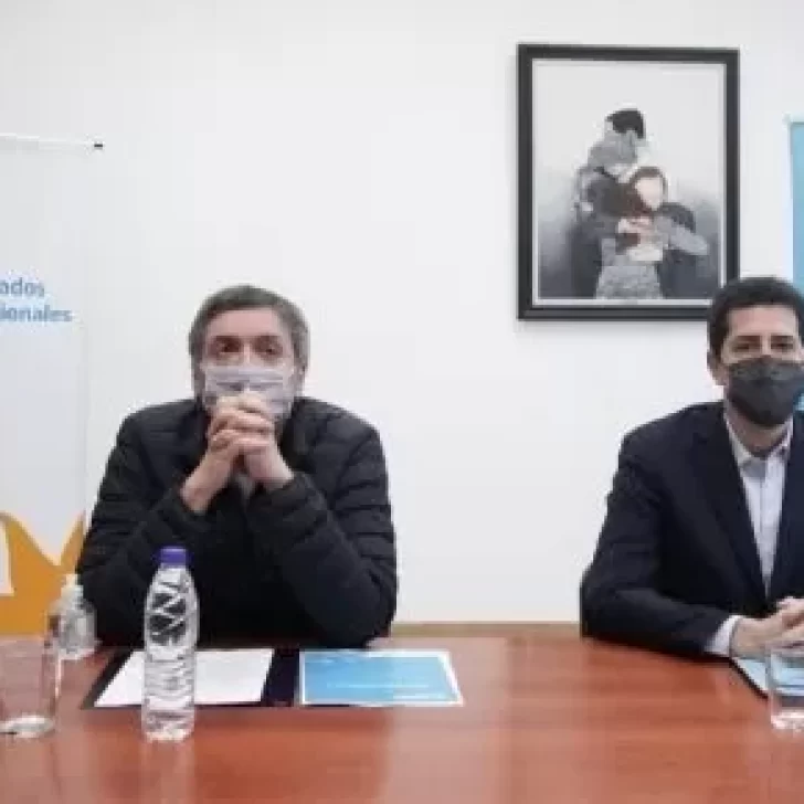 Máximo Kirchner y Eduardo De Pedro destacaron la relevancia de la labor conjunta para fortalecer la Caja de Previsión Social Máximo Kirchner y Eduardo De Pedro destacaron la relevancia de la labor conjunta para fortalecer la Caja de Previsión Social