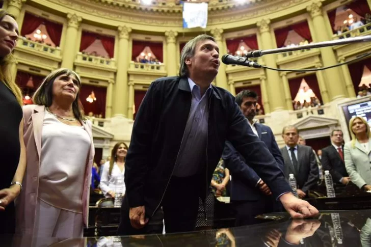 “En este día y cada día”, juró Máximo Kirchner como diputado por provincia de Buenos Aires