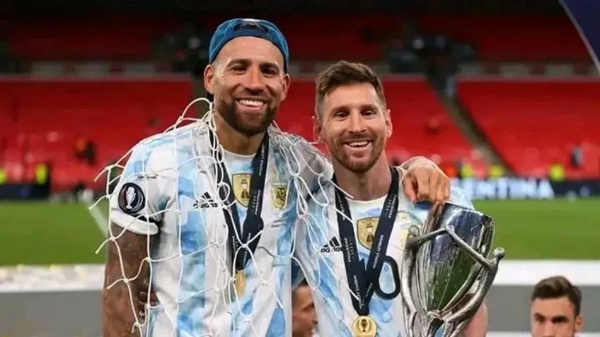Otra increíble relación entre la Selección Argentina y las cartas: ¿mensaje del destino para Messi y Otamendi? Otra increíble relación entre la Selección Argentina y las cartas: ¿mensaje del destino para Messi y Otamendi?
