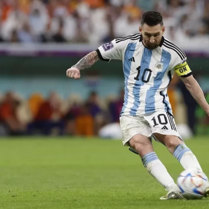 Video. Lionel Messi convierte el segundo gol de Argentina vs Países Bajos y los hinchas enloquecen