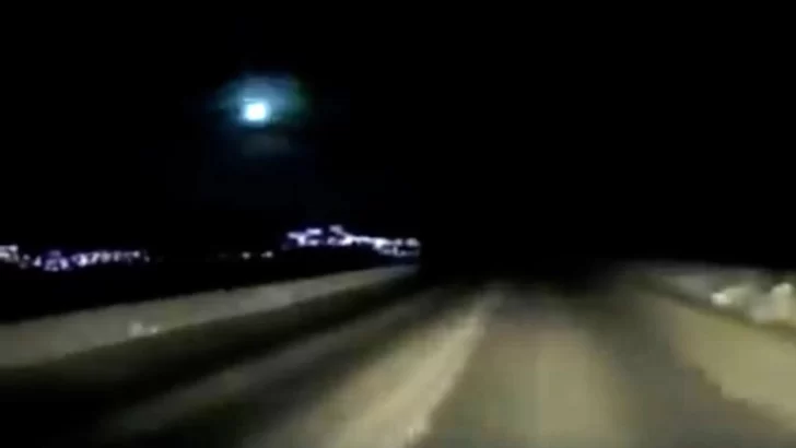 Impresionante: así explotó un meteorito en el cielo de Kamchatka