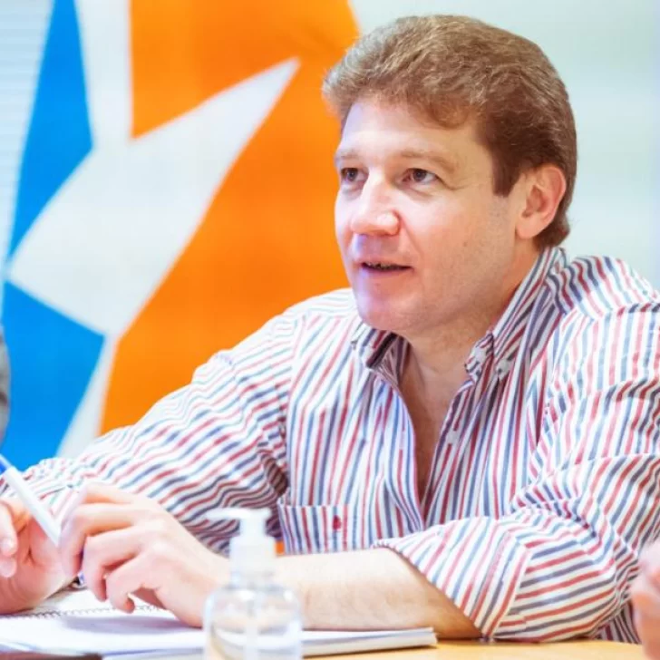 El gobernador de Tierra del Fuego Gustavo Melella celebró la eficacia de la vacuna rusa Sputnik V