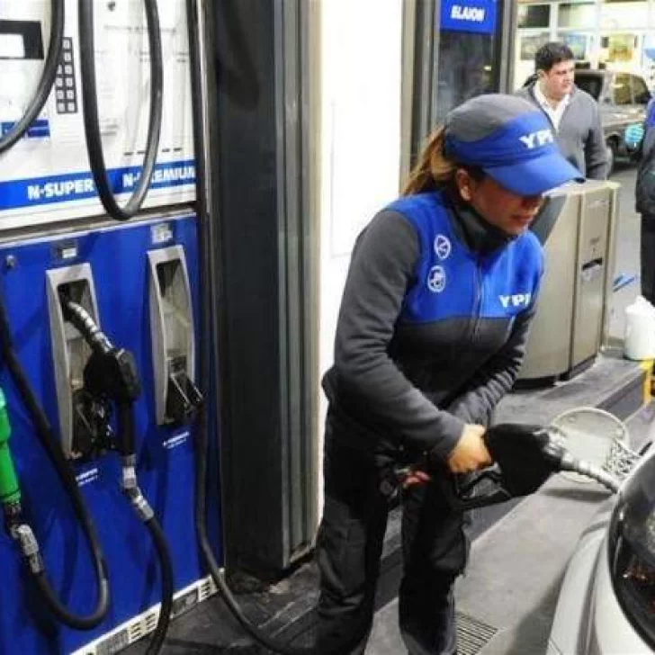 Aumento combustible: cuánto cuesta llenar el tanque en Río Gallegos