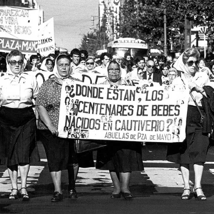 24 de marzo: lanzarán una campaña internacional para la búsqueda de nietos y nietas en el exterior