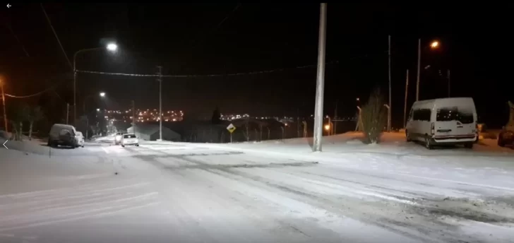 Video. Nevó en Río Turbio y el paisaje se cubrió de blanco