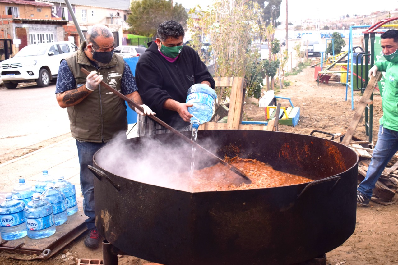 El “guiso camionero” llegó a los mil platos El “guiso camionero” llegó a los mil platos