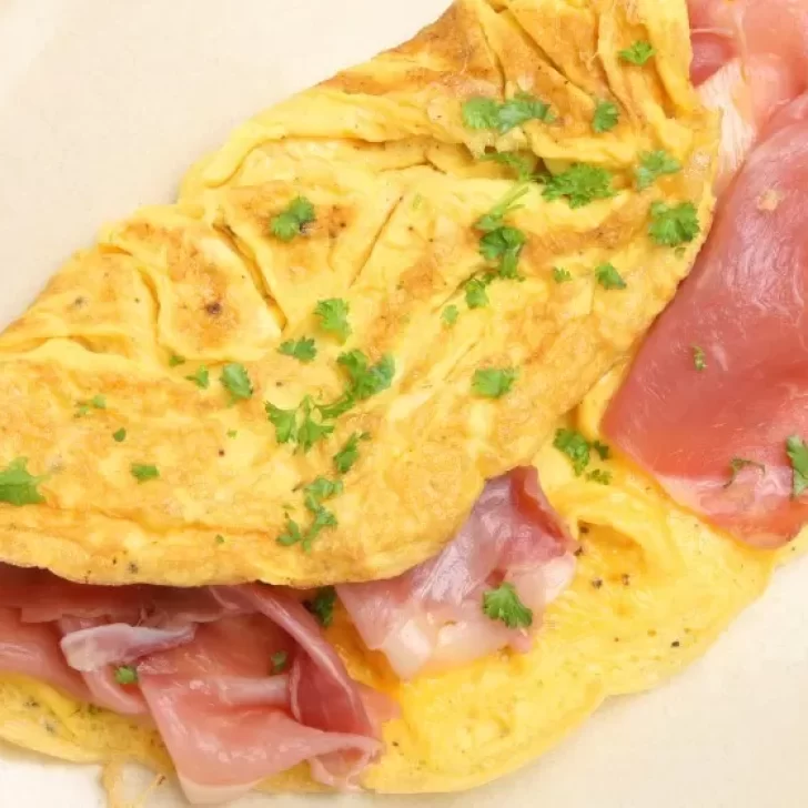 Receta de omelette de jamón y queso en 15 minutos