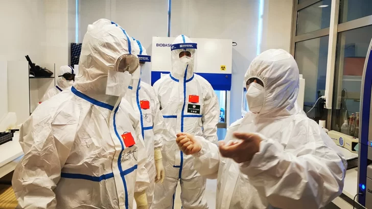 OMS en China: descartan que el origen del coronavirus haya sido en un laboratorio
