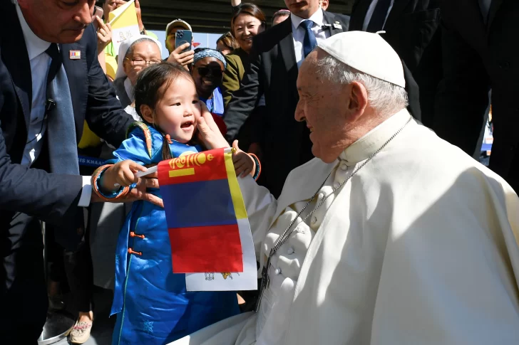 El histórico viaje del Papa a Mongolia: “La fe no crece por proselitismo sino por atracción”