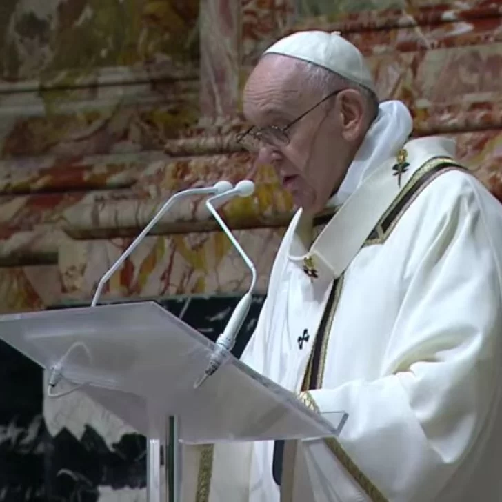 El martes se llevará a cabo la misa de desagravio al Papa Francisco por los ataques de Milei
