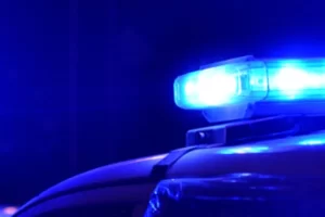 Dos jóvenes fueron demorados tras intentar escapar en motos y resistirse a la intervención policial