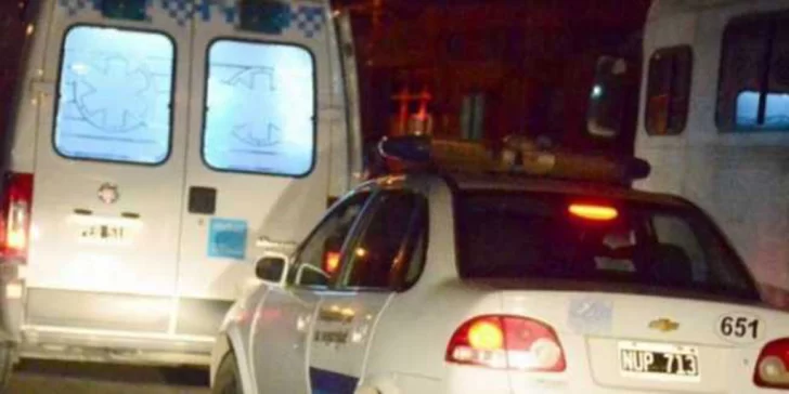 Mujer apuñaló a un hombre durante una pelea por un lugar para dormir en la calle