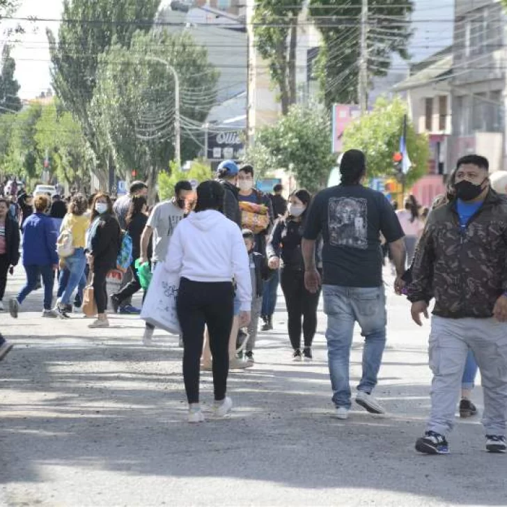 “Estalló el aniversario”: miles de vecinos en las calles “Estalló el aniversario”: miles de vecinos en las calles