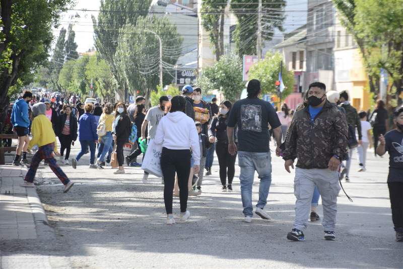 “Estalló el aniversario”: miles de vecinos en las calles “Estalló el aniversario”: miles de vecinos en las calles