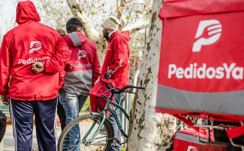 Sigue sin aparecer el repartidor de PedidosYa que perdió el “fangote” de plata