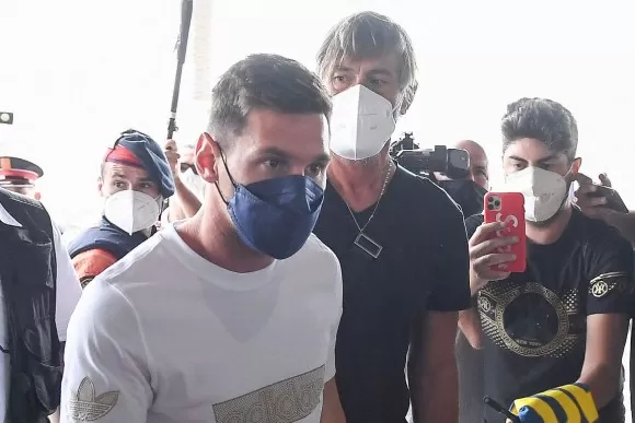Pepe Costa “el escudero” de Messi fue despedido por Barcelona y lo acompañará en PSG