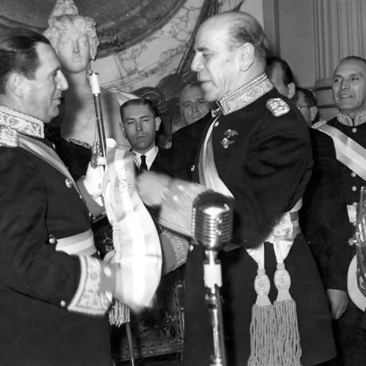 Un día como hoy: Farrel y Perón crean la ley de aguinaldo obligatorio Un día como hoy: Farrel y Perón crean la ley de aguinaldo obligatorio