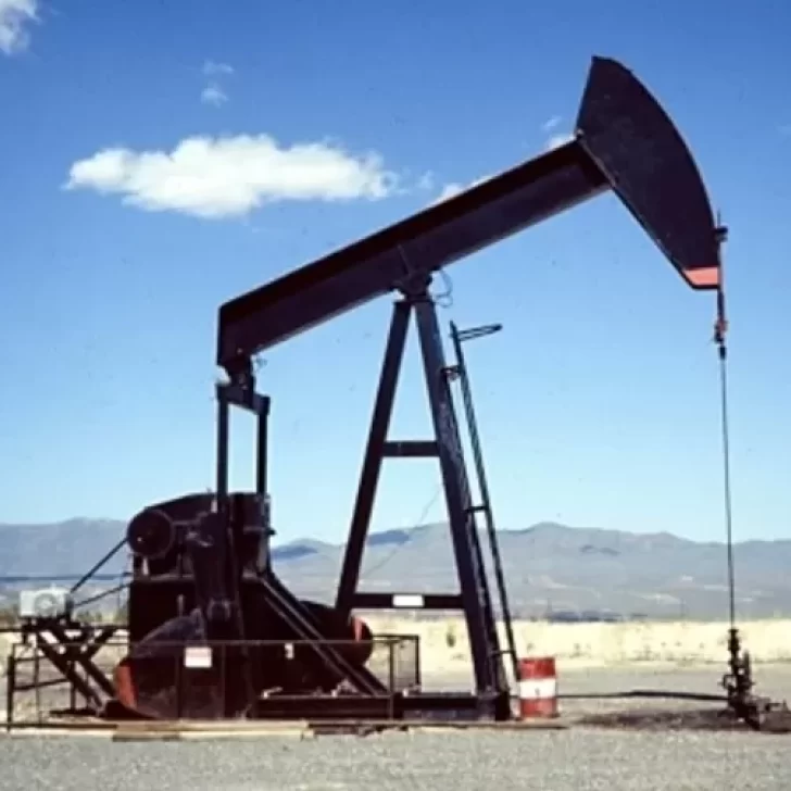 Precio del petróleo: el Brent se pactaba a 67 en la apertura de los mercados