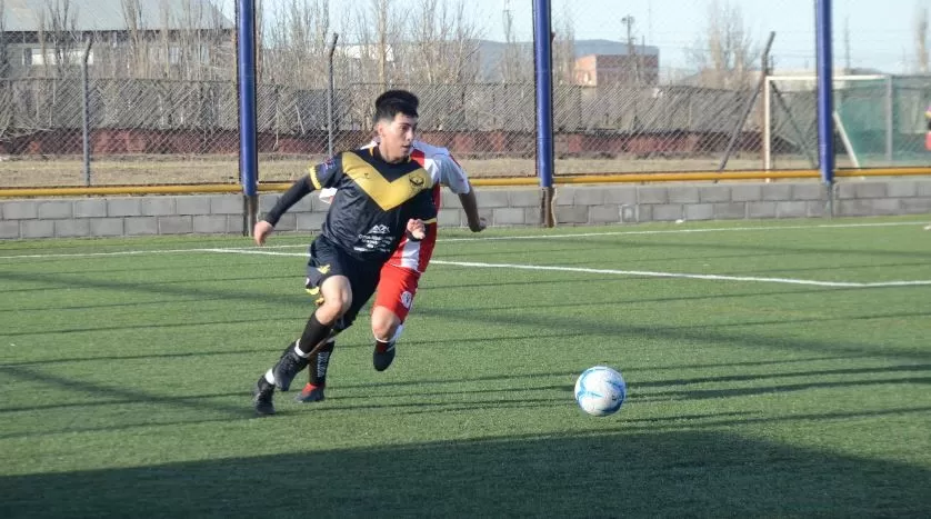 Ferrocarril YCF ganó el partido de ida por 3-0 frente a Deportivo Esperanza de El Calafate