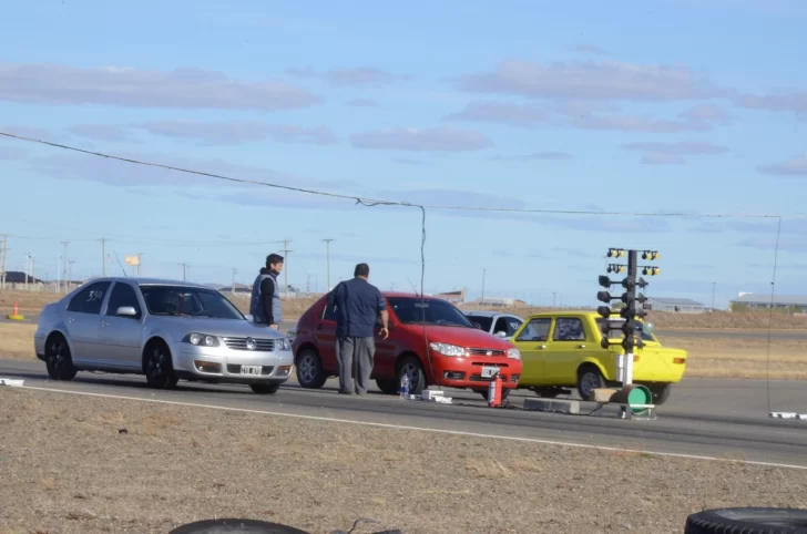 Video: Así fue la vuelta de las picadas en el autódromo “José Muñiz”