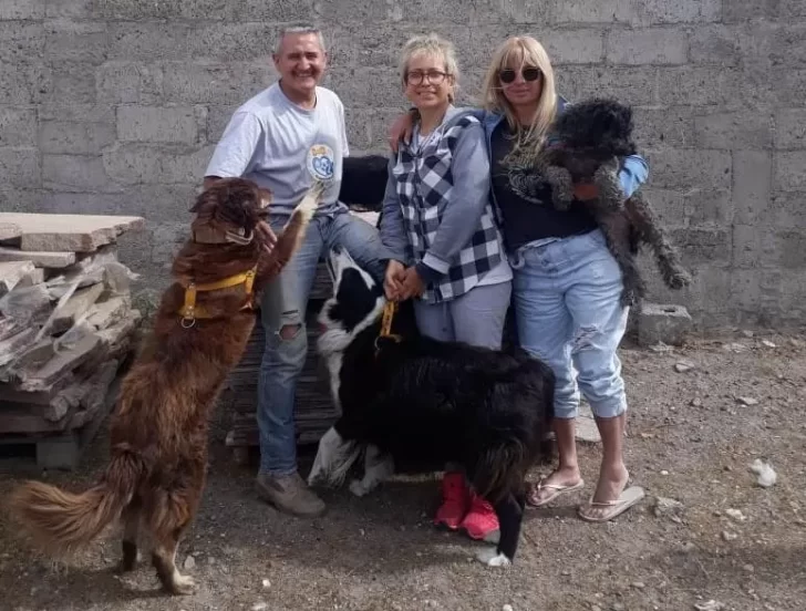 Misión cumplida: viajaron a dedo de Chaco a Pico Truncado con sus seis mascotas