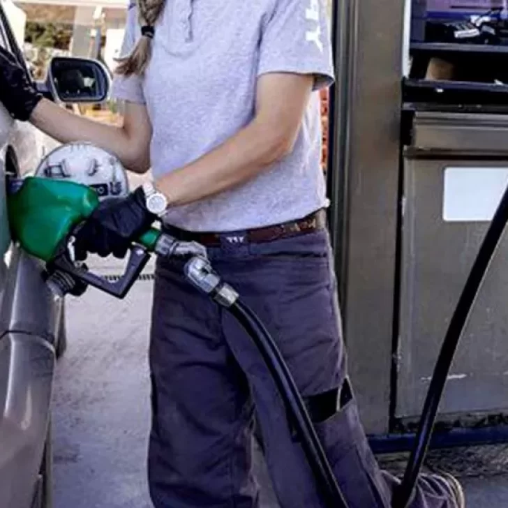 Cosificación: obligaban a playera a usar calza ajustada y ahora deberán indemnizarla por 150 mil pesos Cosificación: obligaban a playera a usar calza ajustada y ahora deberán indemnizarla por 150 mil pesos