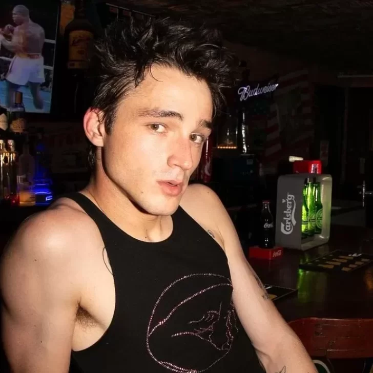 Pol Granch: quién es el nuevo actor de Elite en Netflix que además interpreta a un heredero al trono y que se volvió viral