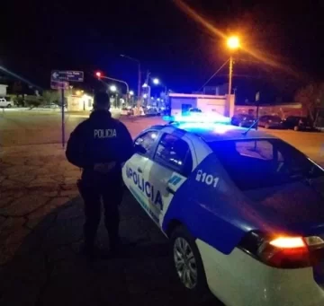 Detuvieron a un joven en estado de ebriedad por causar disturbios en el centro de Caleta Olivia