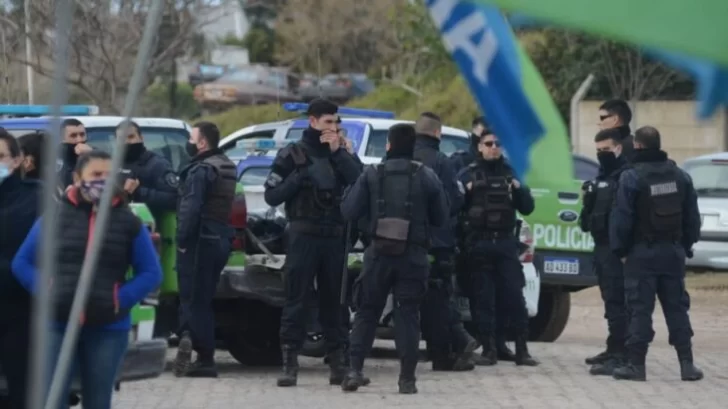 Policías de la bonaerense vuelven a protestar pese a la promesa de aumento