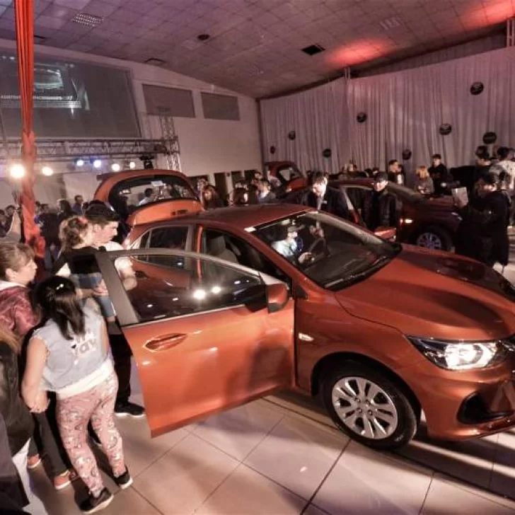 Llegó Onix, el auto compacto más moderno, con Wi-Fi de alta velocidad Llegó Onix, el auto compacto más moderno, con Wi-Fi de alta velocidad