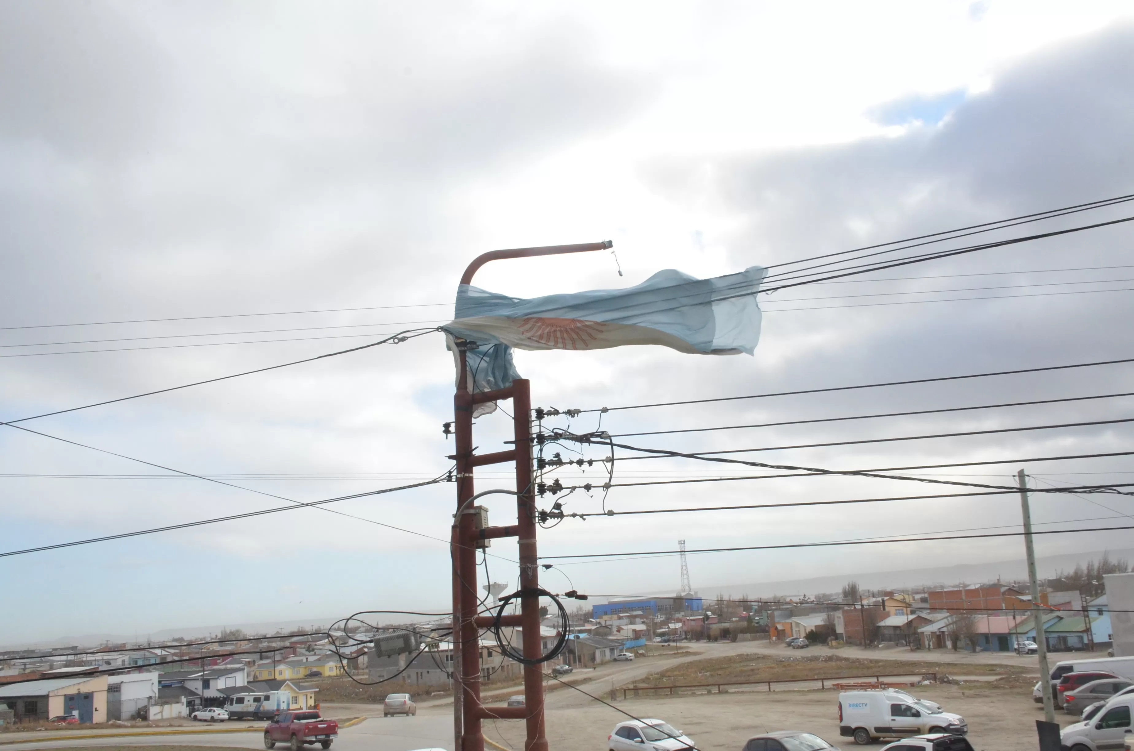Alerta amarillo: hasta cuándo siguen los fuertes vientos que azotan a Río Gallegos Alerta amarillo: hasta cuándo siguen los fuertes vientos que azotan a Río Gallegos