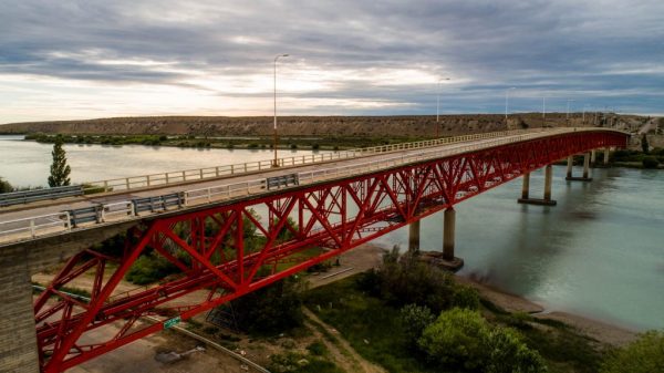 La Justicia ordenó al Gobierno Nacional reparar de forma definitiva un puente clave en Santa Cruz
