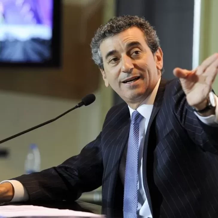 Javier Milei aseguró que Florencio Randazzo estará en su equipo de Gobierno Javier Milei aseguró que Florencio Randazzo estará en su equipo de Gobierno