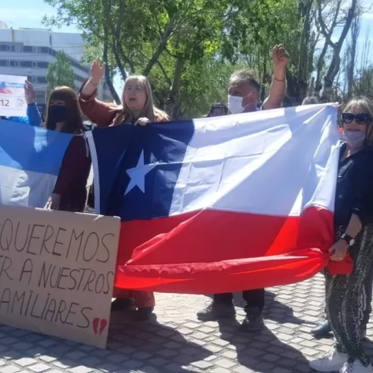 Familias argentinas y chilenas movilizaron por la apertura de fronteras terrestres