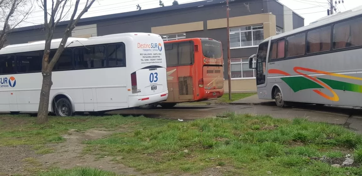 Teodoro Camino aclaró que no hay despidos de choferes de la UCRA y que habrá nueva reunión con empresarios Teodoro Camino aclaró que no hay despidos de choferes de la UCRA y que habrá nueva reunión con empresarios