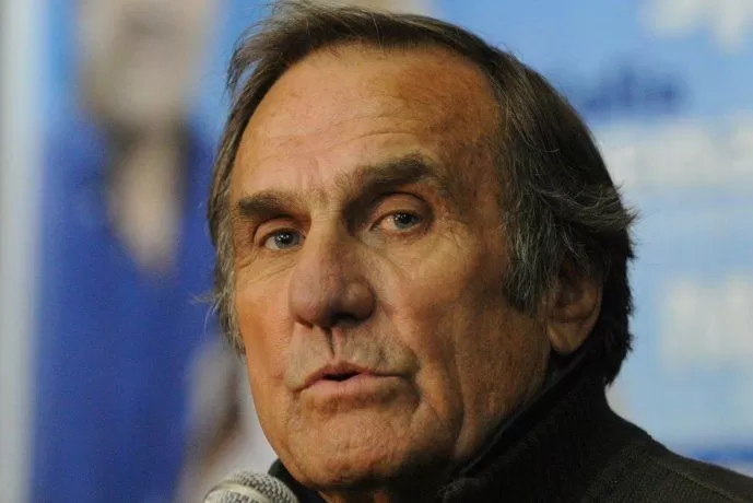 Murió el senador Carlos Reutemann