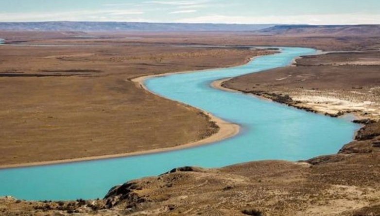 En homenaje a los tripulantes del ARA San Juan: cuatro nadadores realizarán una travesía en el río Santa Cruz